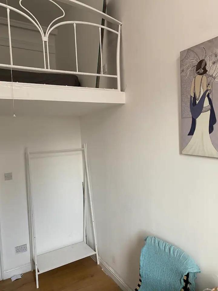 Large House In London's Trendiest Area Habitación en casa particular *