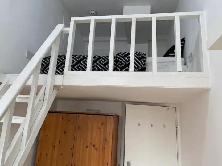 Large House In London's Trendiest Area Habitación en casa particular *